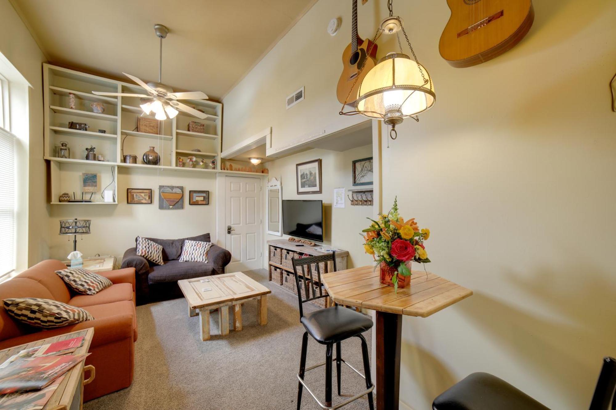 Walk To Water St And River Quaint Saugatuck Apt Luaran gambar