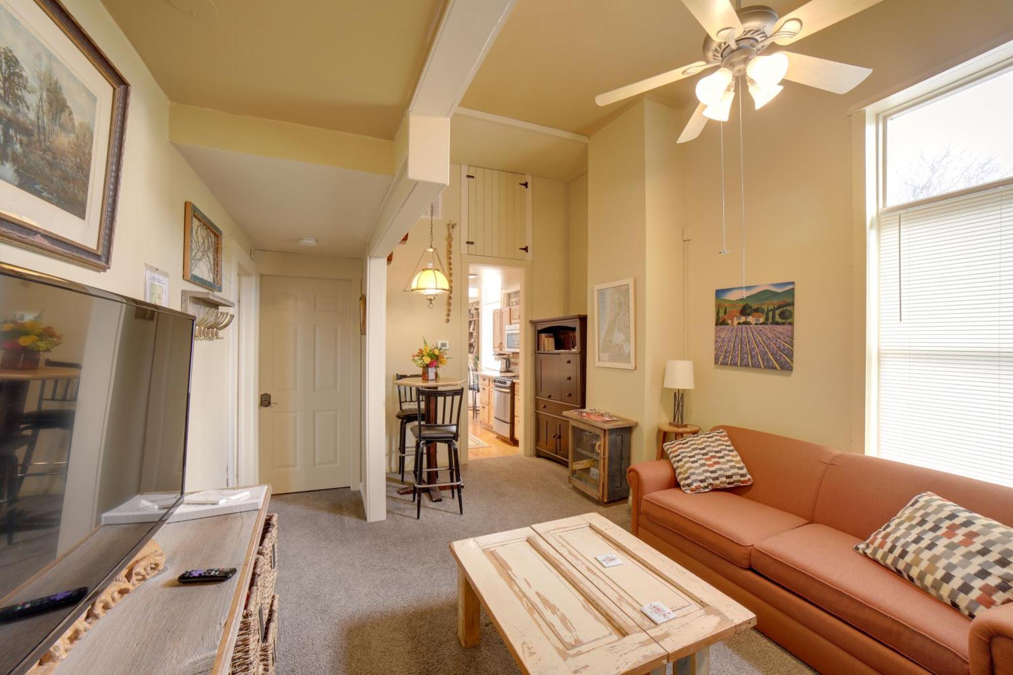 Walk To Water St And River Quaint Saugatuck Apt Luaran gambar